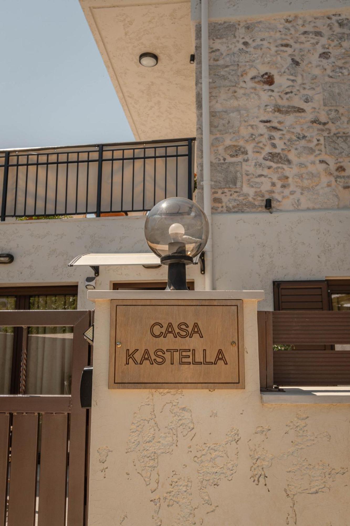 Villa Casa Kastella, Private Jacuzzi & Bbq Facilities! à Angouselianá Extérieur photo